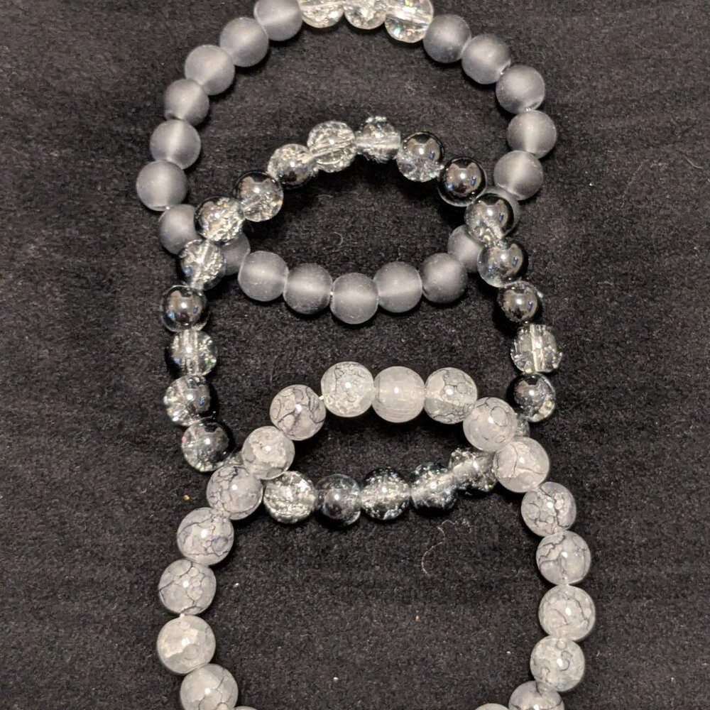 Bracelets - Picture 3 of 5